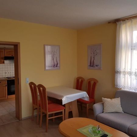 נוישטט אן זאקסן Ferienwohnung Karlguth מראה חיצוני תמונה